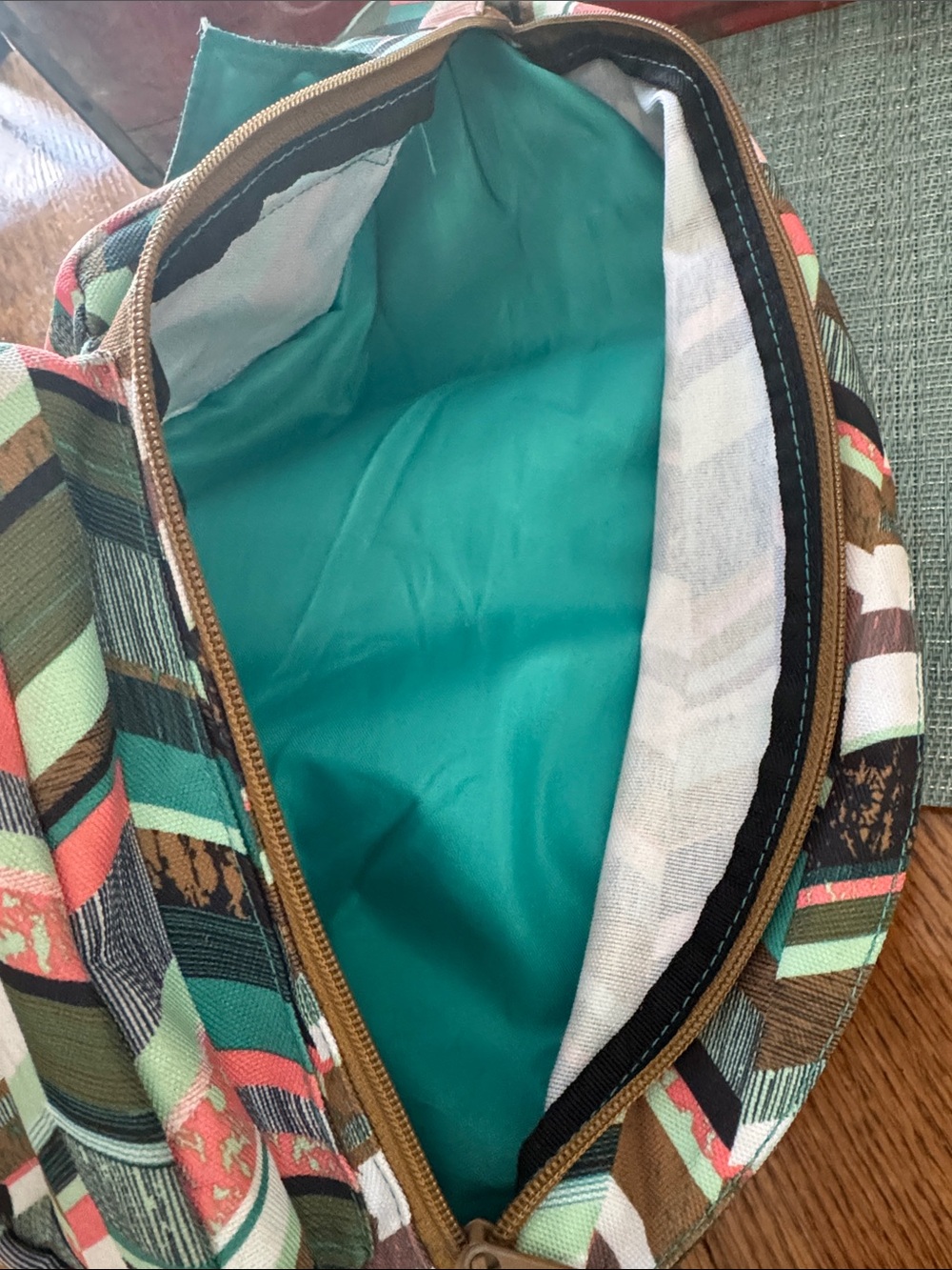 KAVU Rope Sling Bag Chevron Geometric ‎ Outdoor Backpack - Picture 5 of 7